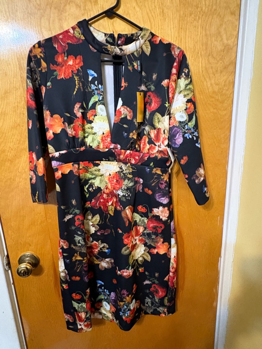 Alexia Admor Black Floral Long Sleeve Sheath Dress